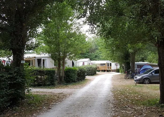 Camping Les Borgnes 2*