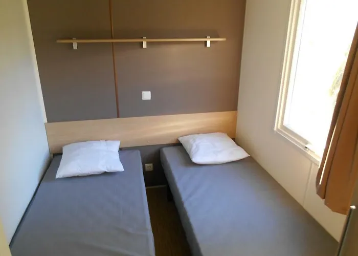 Camping Les Borgnes 2*